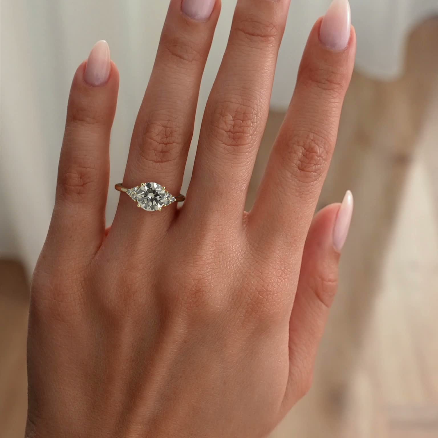 CUJ045